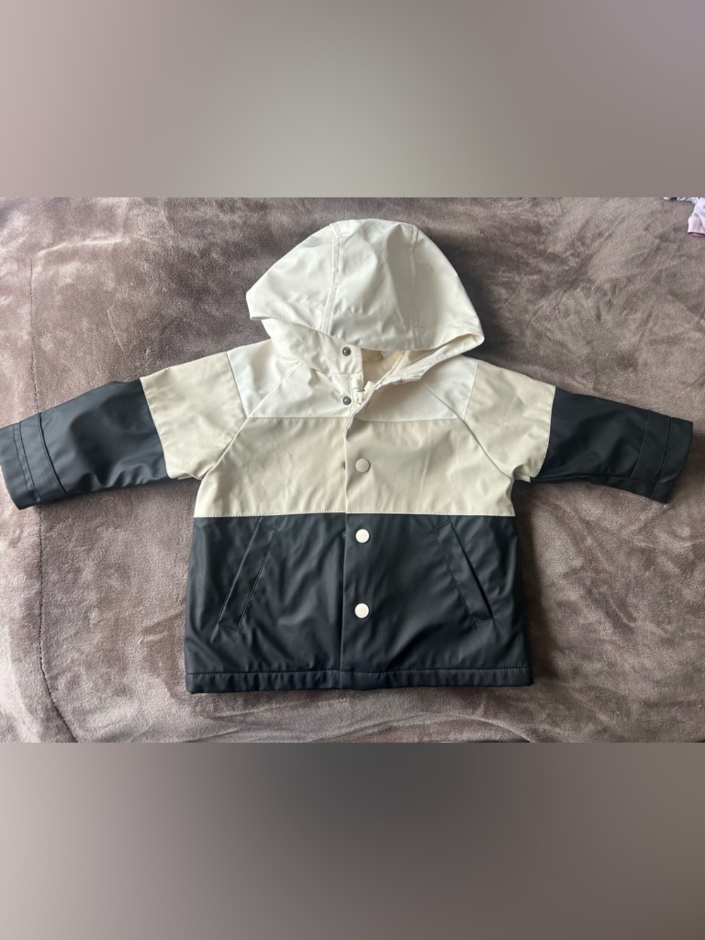 Zara Kids Cream & Black Colorblock Raincoat with Hood - Picture 1 of 6